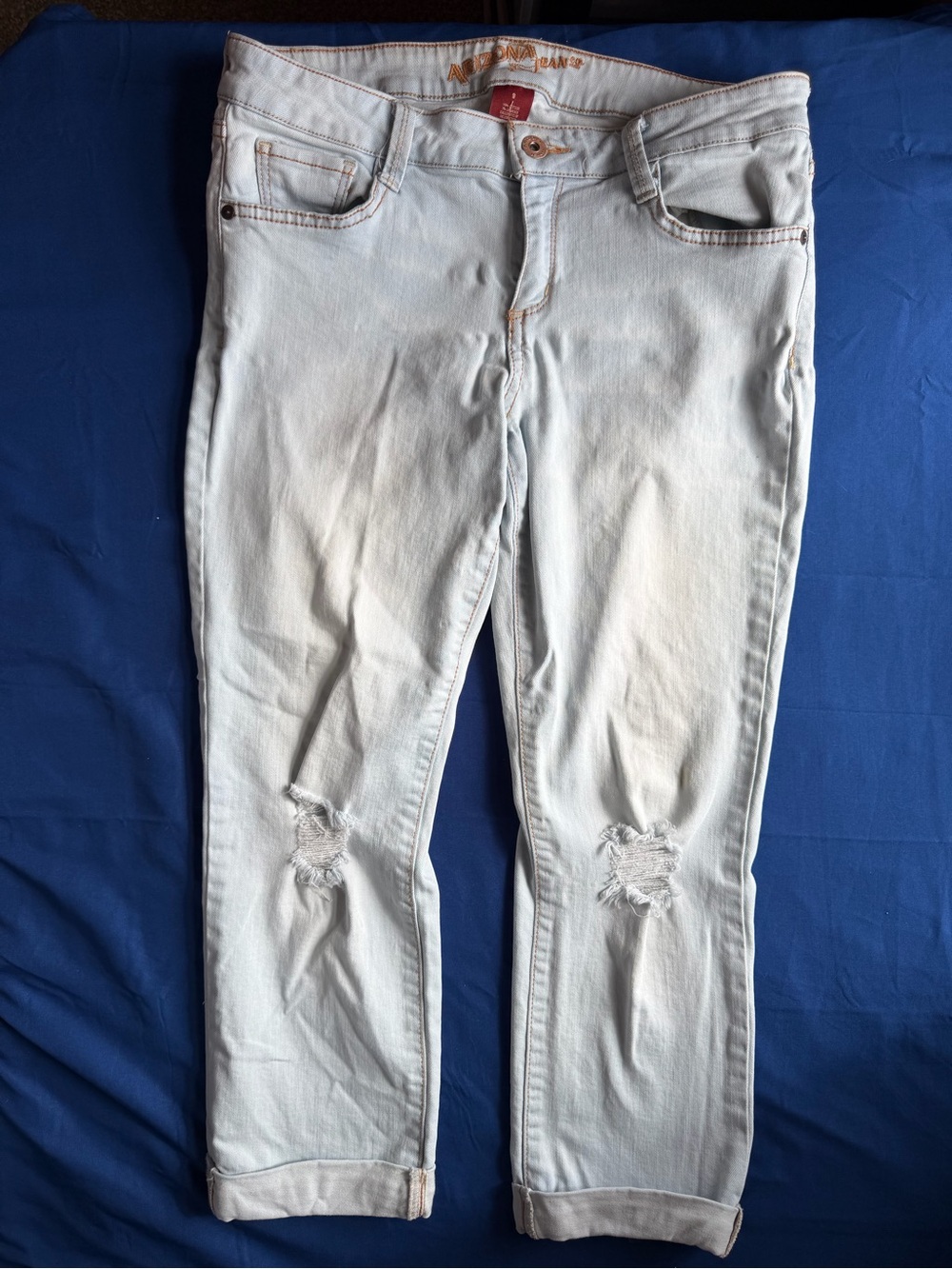 Arizona Jean Company Light Wash Distressed capris